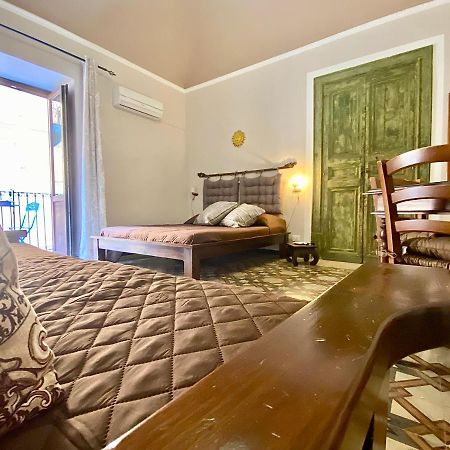 Maison Bordonaro Чефалу Екстериор снимка